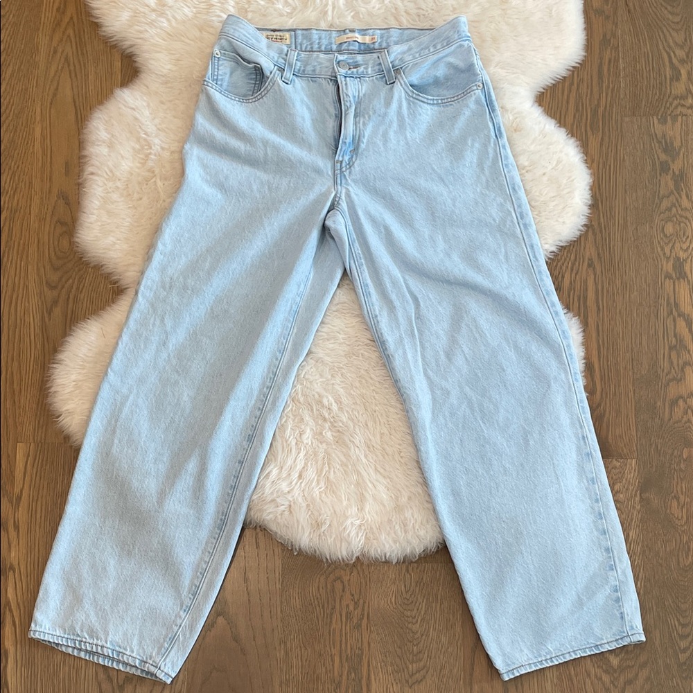 Levi's Premium Lightweight Baggy Dad Jeans